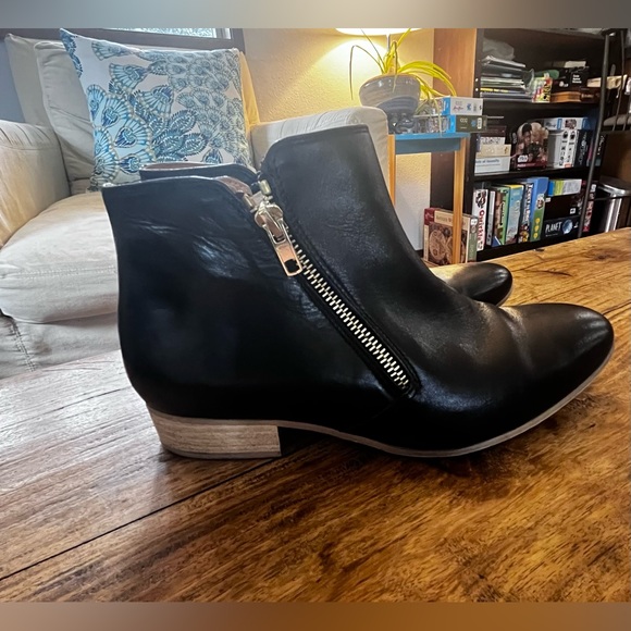 Gabriela Leather Booties - Picture 3 of 5